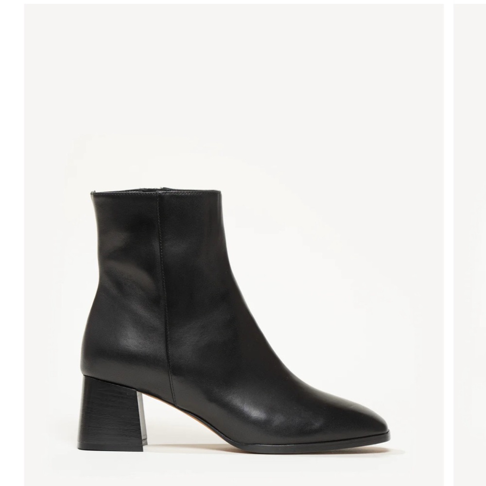 M. Gemi Cristina Black Boots